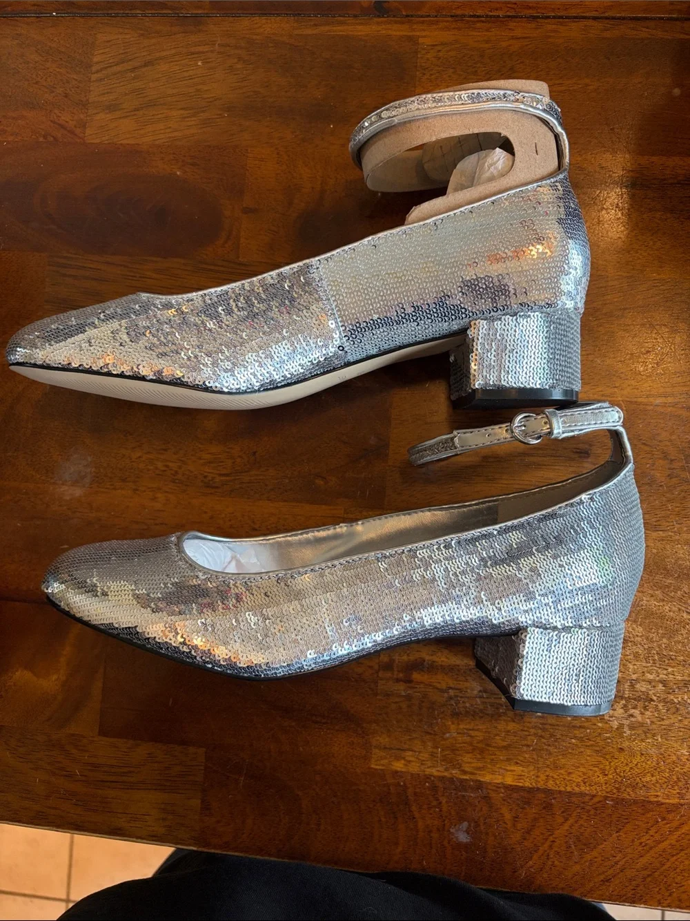Nine West Silver Sequin Ankle-Strap Block Heels. Women’s Size 9.5